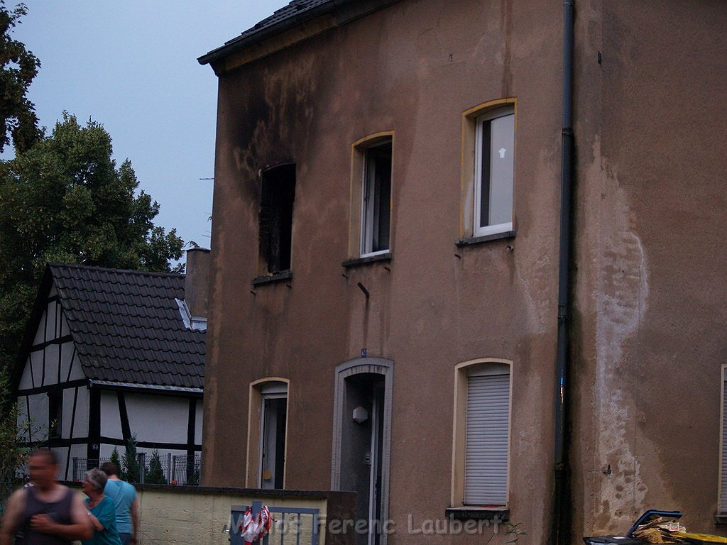 Wohnungsbrand Koeln Stammheim Stammheimer Hauptstr P269.JPG